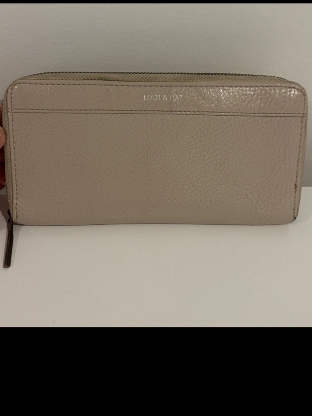 MATT & NAT faux leather full zip wallet many slots & pockets taupe beige